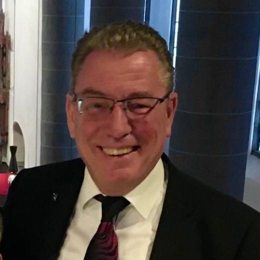Musikdirektor  Volker  Kaufung