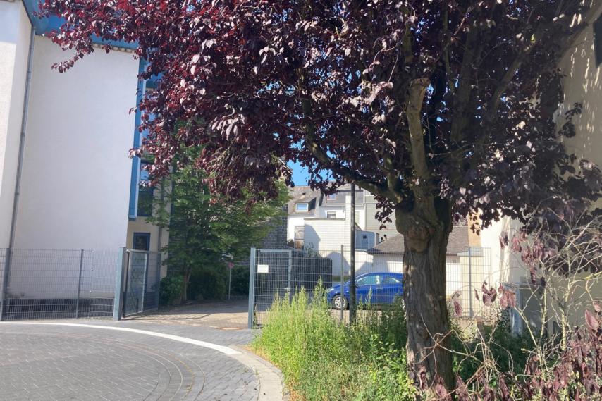 EInfahrt Parkplatz