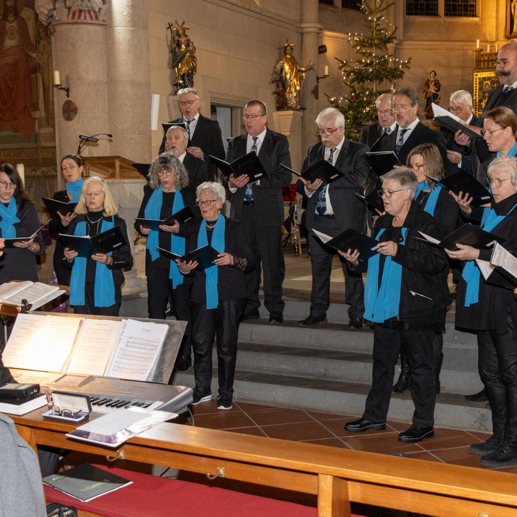 Der Kirchenchor Cäcilia Bell bei einem Konzert