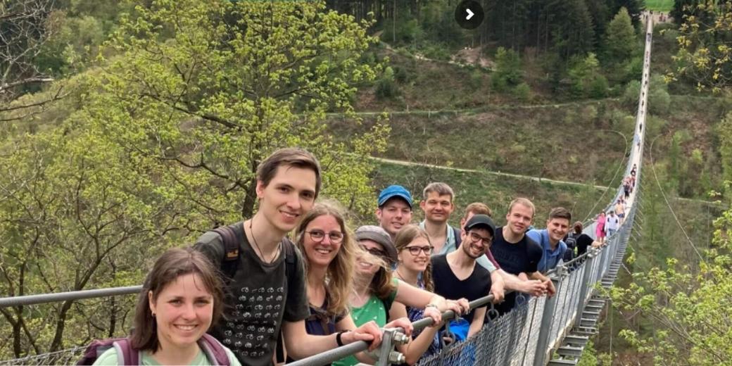 Team AnsrprechBAR
