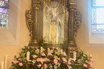 Gnadenbild der Muttergottes mit der Lilie