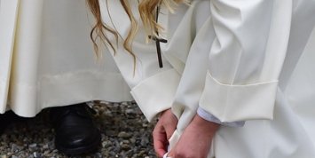 first-communion-6510017_640(1) (c) PirminLenherr-Pixabay first-communion-6510017_640(1)