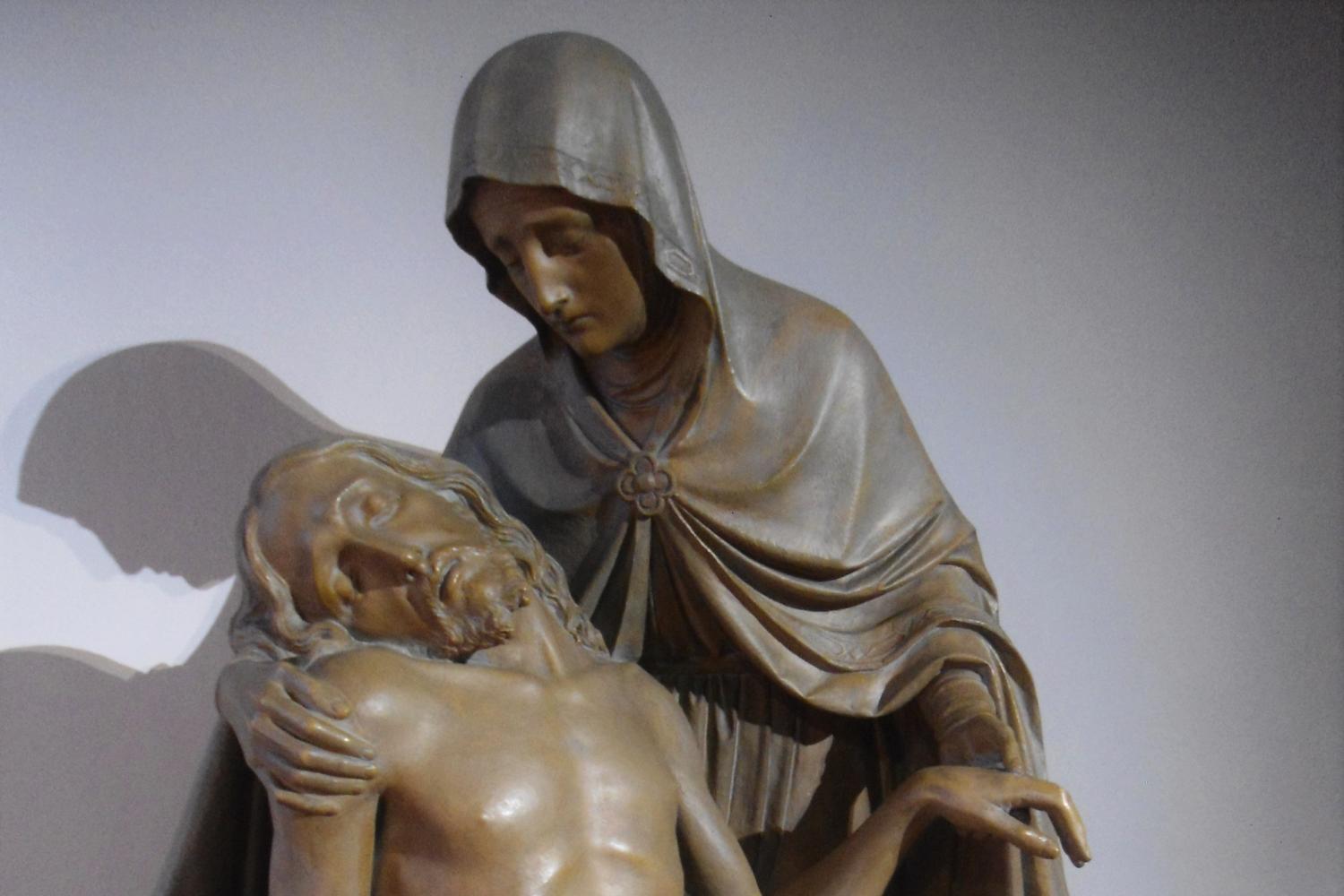 pieta-in-der-pfarrkirche-maria-meeresstern_borkum_by_sr-m-andrea-walterbach_pfarrbriefservice