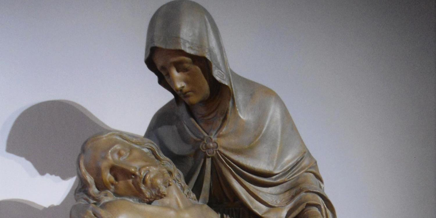 pieta-in-der-pfarrkirche-maria-meeresstern_borkum_by_sr-m-andrea-walterbach_pfarrbriefservice